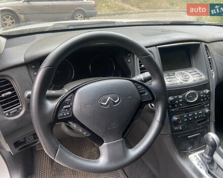 Серый Инфинити EX 35, объемом двигателя 3.5 л и пробегом 260 тыс. км за 9600 $, фото 6 на Automoto.ua