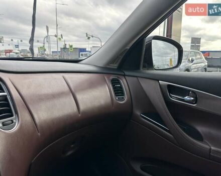 Серый Инфинити EX 35, объемом двигателя 3.5 л и пробегом 151 тыс. км за 13200 $, фото 27 на Automoto.ua