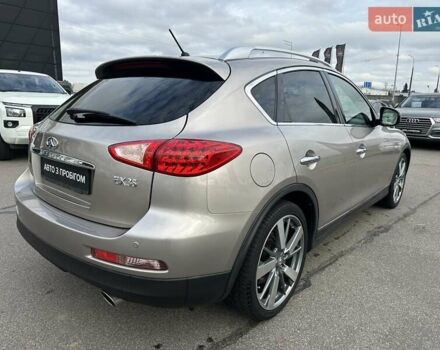 Серый Инфинити EX 35, объемом двигателя 3.5 л и пробегом 151 тыс. км за 13200 $, фото 7 на Automoto.ua