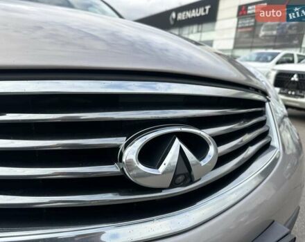 Серый Инфинити EX 35, объемом двигателя 3.5 л и пробегом 151 тыс. км за 13200 $, фото 13 на Automoto.ua