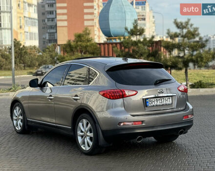 Серый Инфинити EX 35, объемом двигателя 3.5 л и пробегом 150 тыс. км за 10600 $, фото 4 на Automoto.ua