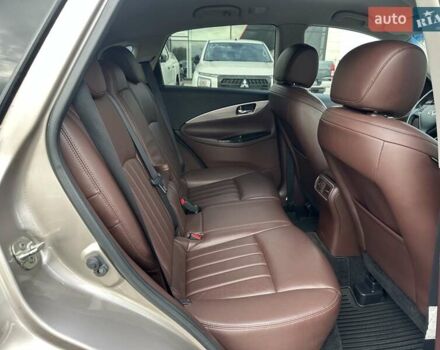 Серый Инфинити EX 35, объемом двигателя 3.5 л и пробегом 151 тыс. км за 13200 $, фото 32 на Automoto.ua