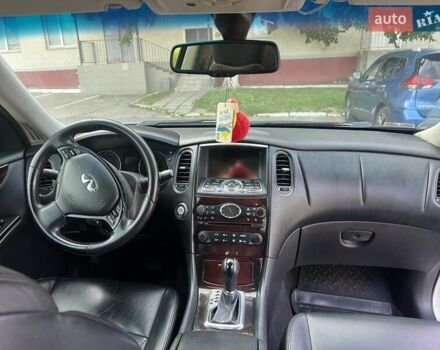 Сірий Інфініті EX 37, об'ємом двигуна 3.7 л та пробігом 180 тис. км за 13000 $, фото 12 на Automoto.ua