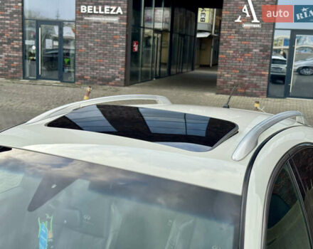 Белый Инфинити FX 30, объемом двигателя 3 л и пробегом 175 тыс. км за 15200 $, фото 11 на Automoto.ua