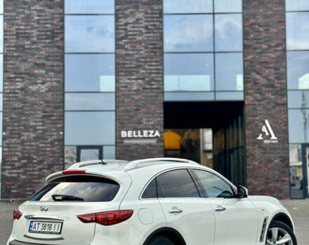 Белый Инфинити FX 30, объемом двигателя 3 л и пробегом 175 тыс. км за 15200 $, фото 19 на Automoto.ua