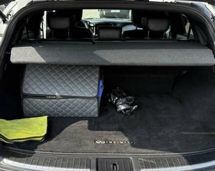 Белый Инфинити FX 30, объемом двигателя 3 л и пробегом 145 тыс. км за 17000 $, фото 16 на Automoto.ua