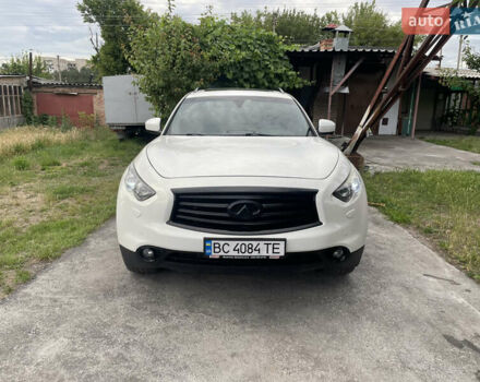 Белый Инфинити FX 30, объемом двигателя 3 л и пробегом 212 тыс. км за 16500 $, фото 5 на Automoto.ua