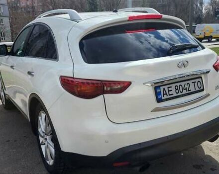 Білий Інфініті FX 30, об'ємом двигуна 3 л та пробігом 190 тис. км за 16900 $, фото 5 на Automoto.ua