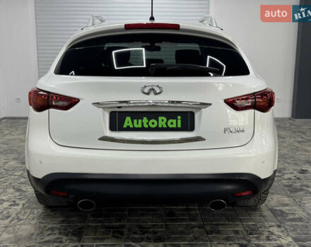 Белый Инфинити FX 30, объемом двигателя 2.99 л и пробегом 116 тыс. км за 18500 $, фото 4 на Automoto.ua