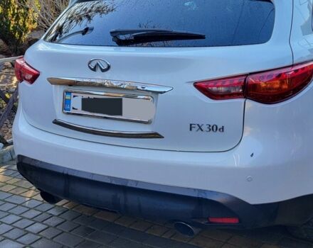 Белый Инфинити FX 30, объемом двигателя 2.99 л и пробегом 115 тыс. км за 19000 $, фото 1 на Automoto.ua