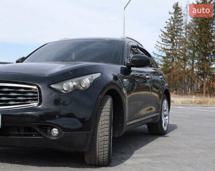 Чорний Інфініті FX 30, об'ємом двигуна 3 л та пробігом 226 тис. км за 15500 $, фото 6 на Automoto.ua