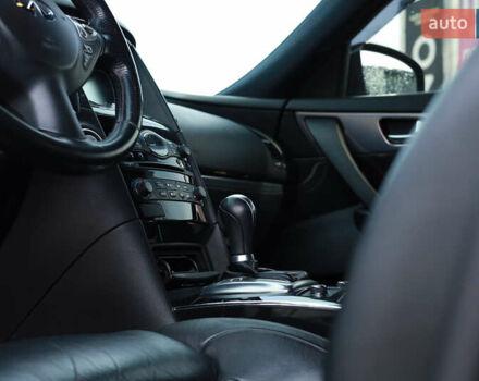 Чорний Інфініті FX 30, об'ємом двигуна 3 л та пробігом 226 тис. км за 15500 $, фото 32 на Automoto.ua