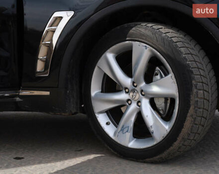 Чорний Інфініті FX 30, об'ємом двигуна 3 л та пробігом 226 тис. км за 15500 $, фото 19 на Automoto.ua