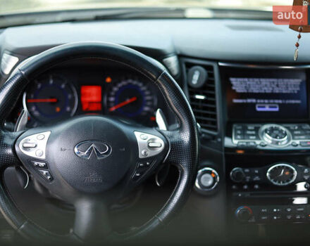 Чорний Інфініті FX 30, об'ємом двигуна 3 л та пробігом 226 тис. км за 15500 $, фото 47 на Automoto.ua