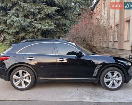 Черный Инфинити FX 30, объемом двигателя 3 л и пробегом 309 тыс. км за 14500 $, фото 10 на Automoto.ua