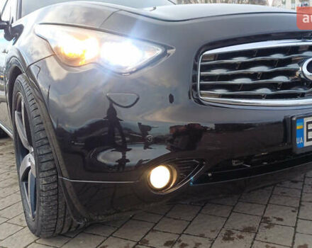 Черный Инфинити FX 30, объемом двигателя 3 л и пробегом 199 тыс. км за 14999 $, фото 11 на Automoto.ua