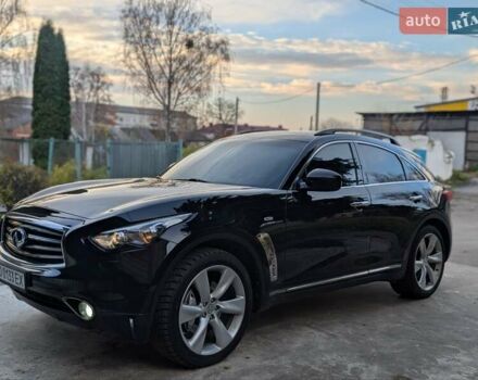 Черный Инфинити FX 30, объемом двигателя 3 л и пробегом 309 тыс. км за 14500 $, фото 3 на Automoto.ua
