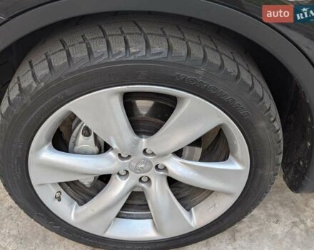 Черный Инфинити FX 30, объемом двигателя 3 л и пробегом 309 тыс. км за 14500 $, фото 30 на Automoto.ua