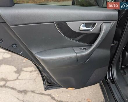 Черный Инфинити FX 30, объемом двигателя 3 л и пробегом 309 тыс. км за 14500 $, фото 34 на Automoto.ua