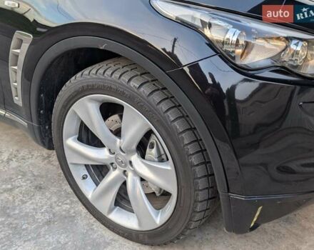 Черный Инфинити FX 30, объемом двигателя 3 л и пробегом 309 тыс. км за 14500 $, фото 20 на Automoto.ua