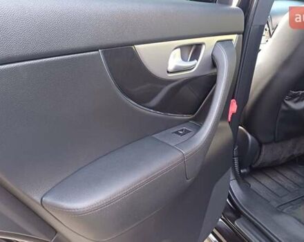 Черный Инфинити FX 30, объемом двигателя 3 л и пробегом 199 тыс. км за 16350 $, фото 61 на Automoto.ua