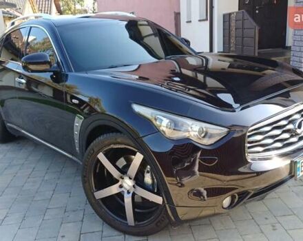 Черный Инфинити FX 30, объемом двигателя 3 л и пробегом 199 тыс. км за 16350 $, фото 2 на Automoto.ua