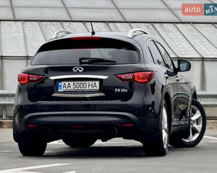 Черный Инфинити FX 30, объемом двигателя 2.99 л и пробегом 159 тыс. км за 16500 $, фото 11 на Automoto.ua
