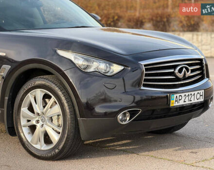 Черный Инфинити FX 30, объемом двигателя 3 л и пробегом 137 тыс. км за 17999 $, фото 11 на Automoto.ua
