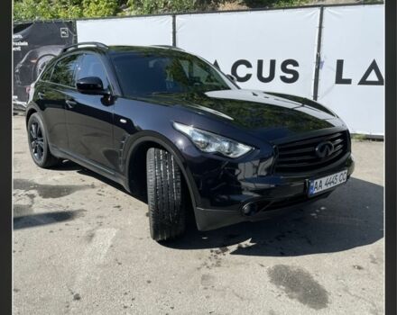 Черный Инфинити FX 30, объемом двигателя 3 л и пробегом 180 тыс. км за 15500 $, фото 1 на Automoto.ua