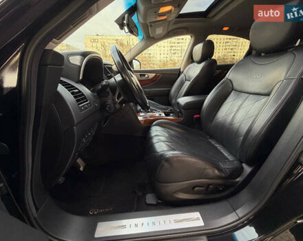 Черный Инфинити FX 30, объемом двигателя 3 л и пробегом 137 тыс. км за 17999 $, фото 29 на Automoto.ua