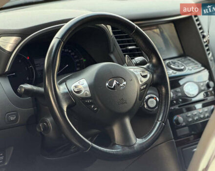 Черный Инфинити FX 30, объемом двигателя 3 л и пробегом 137 тыс. км за 17999 $, фото 45 на Automoto.ua