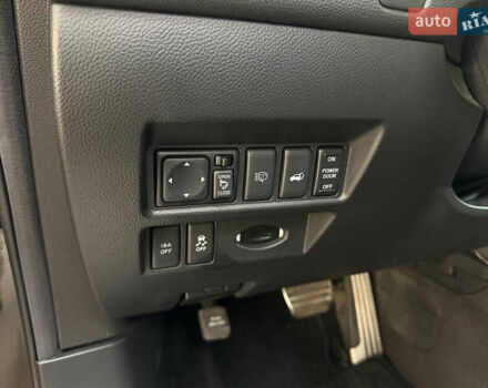 Черный Инфинити FX 30, объемом двигателя 3 л и пробегом 137 тыс. км за 17999 $, фото 28 на Automoto.ua