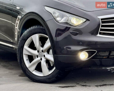 Черный Инфинити FX 30, объемом двигателя 2.99 л и пробегом 159 тыс. км за 16500 $, фото 9 на Automoto.ua
