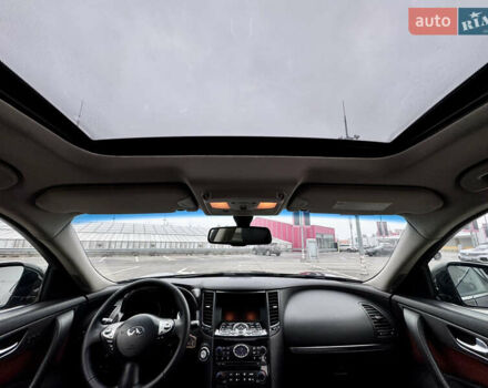 Черный Инфинити FX 30, объемом двигателя 2.99 л и пробегом 159 тыс. км за 16500 $, фото 39 на Automoto.ua