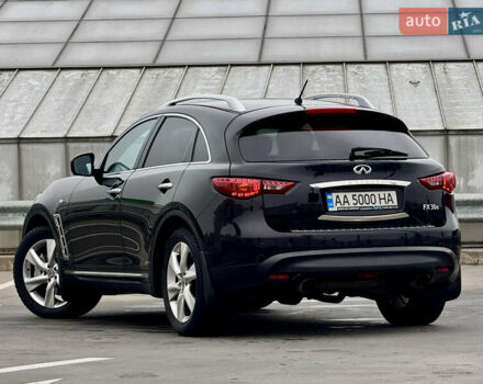 Черный Инфинити FX 30, объемом двигателя 2.99 л и пробегом 159 тыс. км за 16500 $, фото 17 на Automoto.ua
