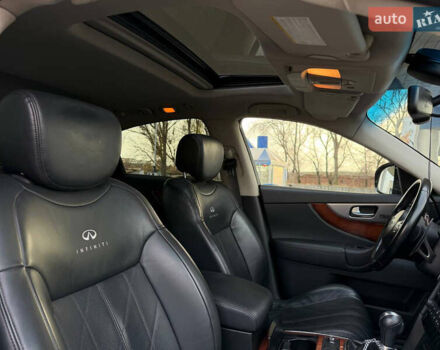 Черный Инфинити FX 30, объемом двигателя 3 л и пробегом 137 тыс. км за 17999 $, фото 42 на Automoto.ua