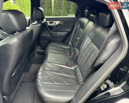 Черный Инфинити FX 30, объемом двигателя 3 л и пробегом 288 тыс. км за 15000 $, фото 22 на Automoto.ua