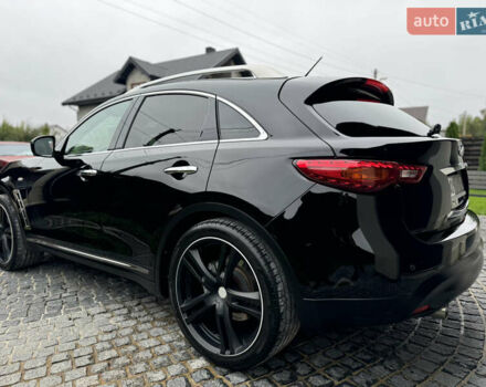 Черный Инфинити FX 30, объемом двигателя 3 л и пробегом 288 тыс. км за 15000 $, фото 4 на Automoto.ua