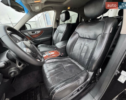 Черный Инфинити FX 30, объемом двигателя 2.99 л и пробегом 159 тыс. км за 16500 $, фото 30 на Automoto.ua