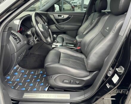 Чорний Інфініті FX 30, об'ємом двигуна 3 л та пробігом 103 тис. км за 18900 $, фото 19 на Automoto.ua