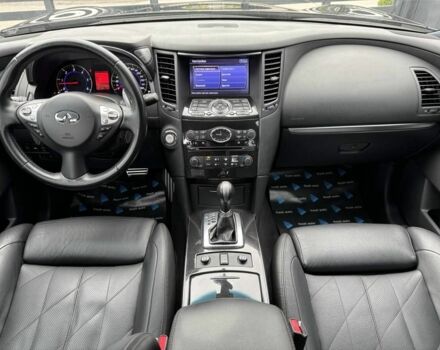 Чорний Інфініті FX 30, об'ємом двигуна 3 л та пробігом 103 тис. км за 18900 $, фото 3 на Automoto.ua