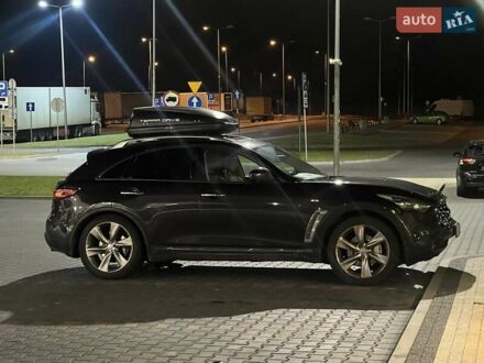 Коричневый Инфинити FX 30, объемом двигателя 3 л и пробегом 136 тыс. км за 16000 $, фото 1 на Automoto.ua