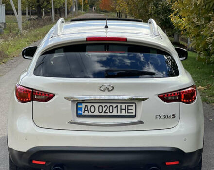 Инфинити FX 30, объемом двигателя 3 л и пробегом 230 тыс. км за 14500 $, фото 4 на Automoto.ua