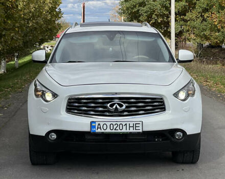 Инфинити FX 30, объемом двигателя 3 л и пробегом 230 тыс. км за 14500 $, фото 2 на Automoto.ua