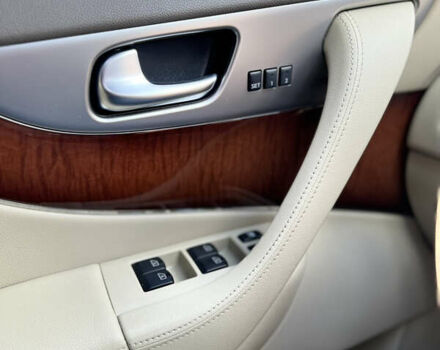 Инфинити FX 30, объемом двигателя 3 л и пробегом 230 тыс. км за 14500 $, фото 13 на Automoto.ua