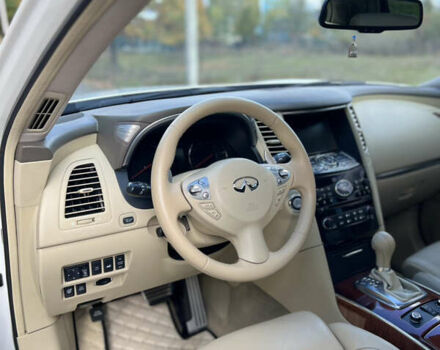 Инфинити FX 30, объемом двигателя 3 л и пробегом 230 тыс. км за 14500 $, фото 11 на Automoto.ua