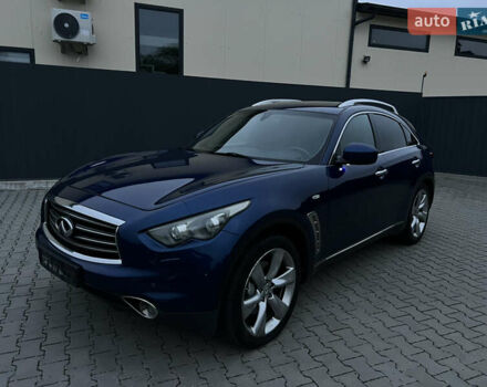 Синий Инфинити FX 30, объемом двигателя 3 л и пробегом 195 тыс. км за 15000 $, фото 4 на Automoto.ua