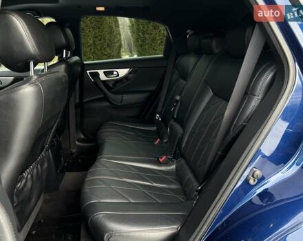 Синий Инфинити FX 30, объемом двигателя 3 л и пробегом 195 тыс. км за 15000 $, фото 33 на Automoto.ua