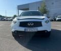 Білий Інфініті FX 35, об'ємом двигуна 3.5 л та пробігом 300 тис. км за 11800 $, фото 1 на Automoto.ua