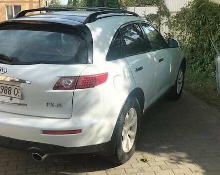 Белый Инфинити FX 35, объемом двигателя 3.5 л и пробегом 420 тыс. км за 6700 $, фото 1 на Automoto.ua